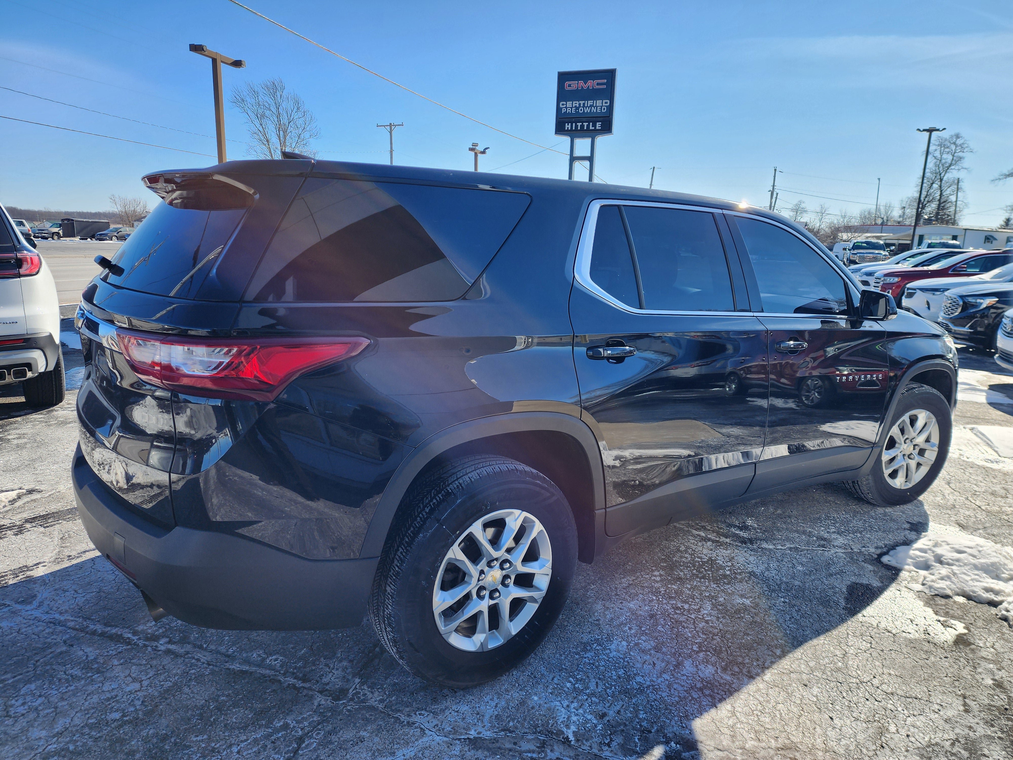 Used 2018 Chevrolet Traverse LS FWD image 4