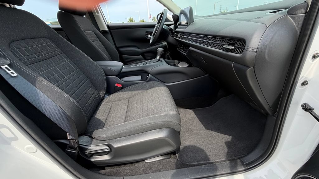 Certified 2024 Honda HR-V LX image 12