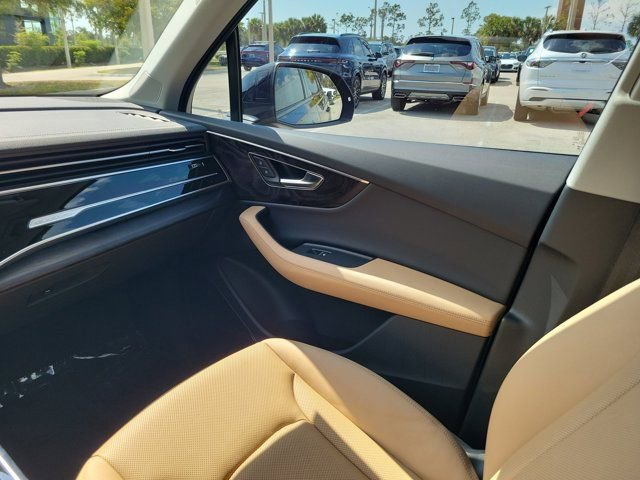 Certified 2025 Audi Q7 3.0T Premium Plus w/ Premium Plus Package image 14