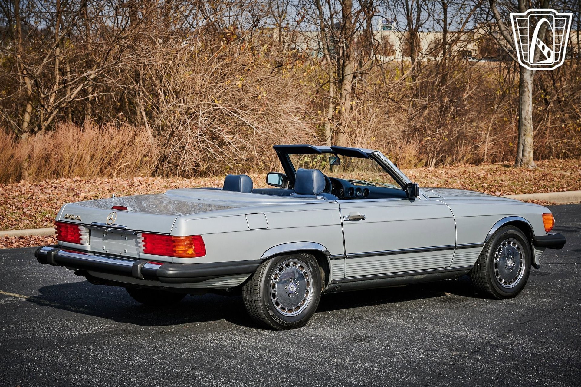 Used 1988 Mercedes-Benz 560 SL image 14