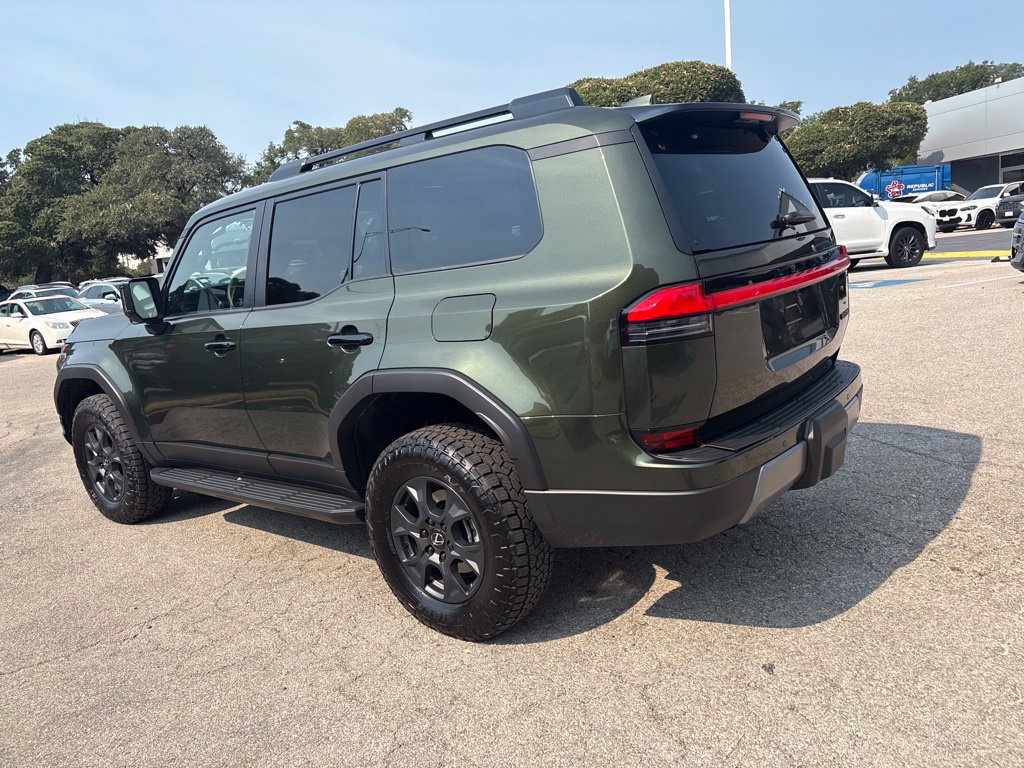 Certified 2026 Lexus GX 550 AWD/4WD image 3