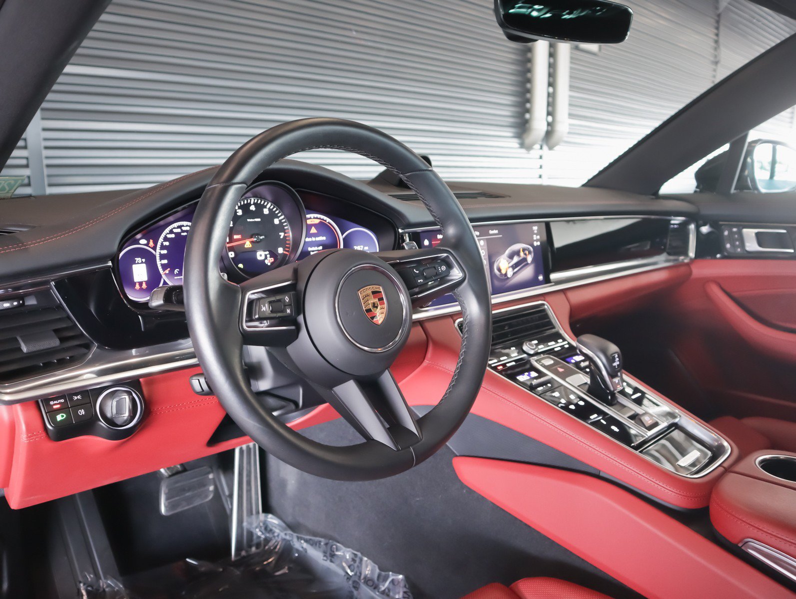 Certified 2023 Porsche Panamera 4S AWD/4WD image 4