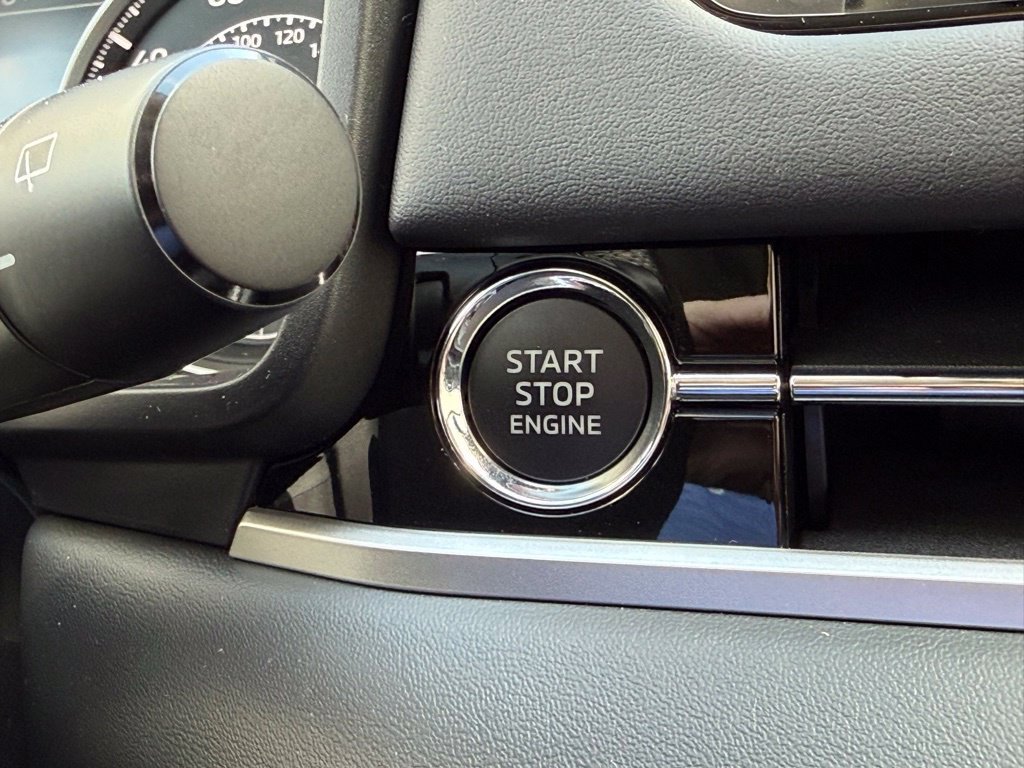 New 2026 Mitsubishi Outlander AWD image 12