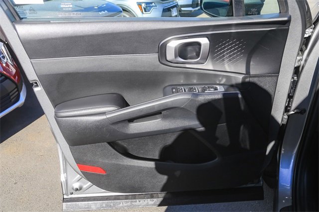 Certified 2023 Kia Sorento EX w/ Panoramic Sunroof Package image 22