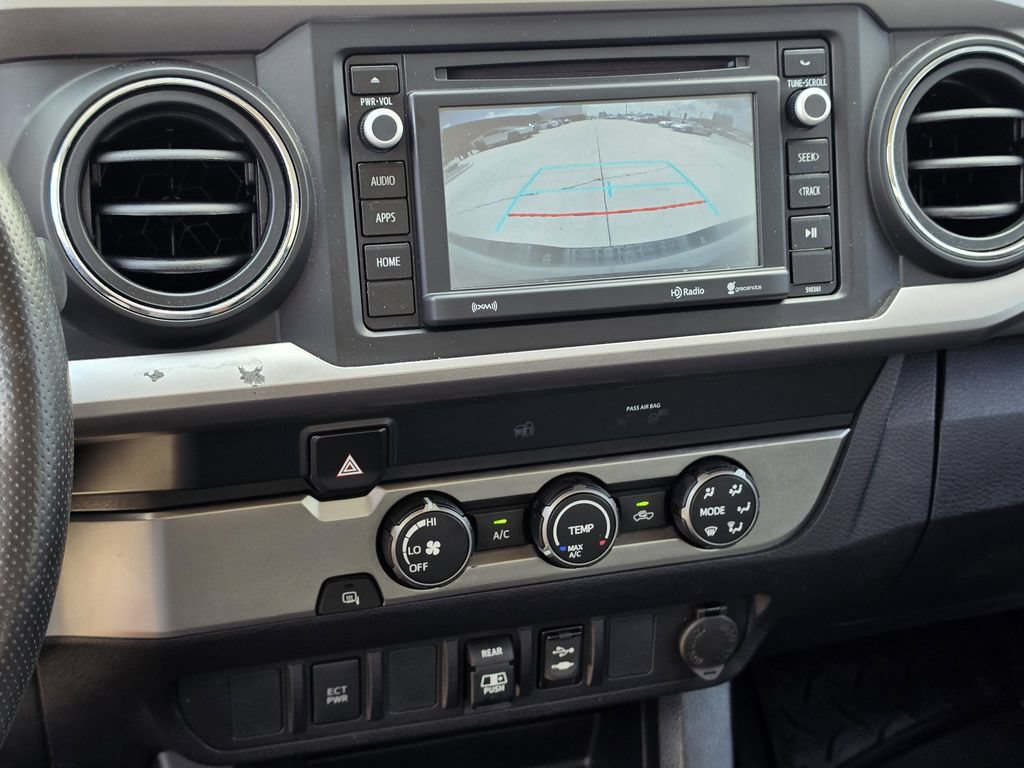 Used 2019 Toyota Tacoma SR5 RWD image 10