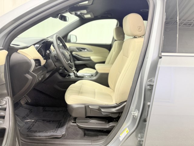 Used 2023 Chevrolet Traverse LS w/ Safety Package AWD/4WD image 14