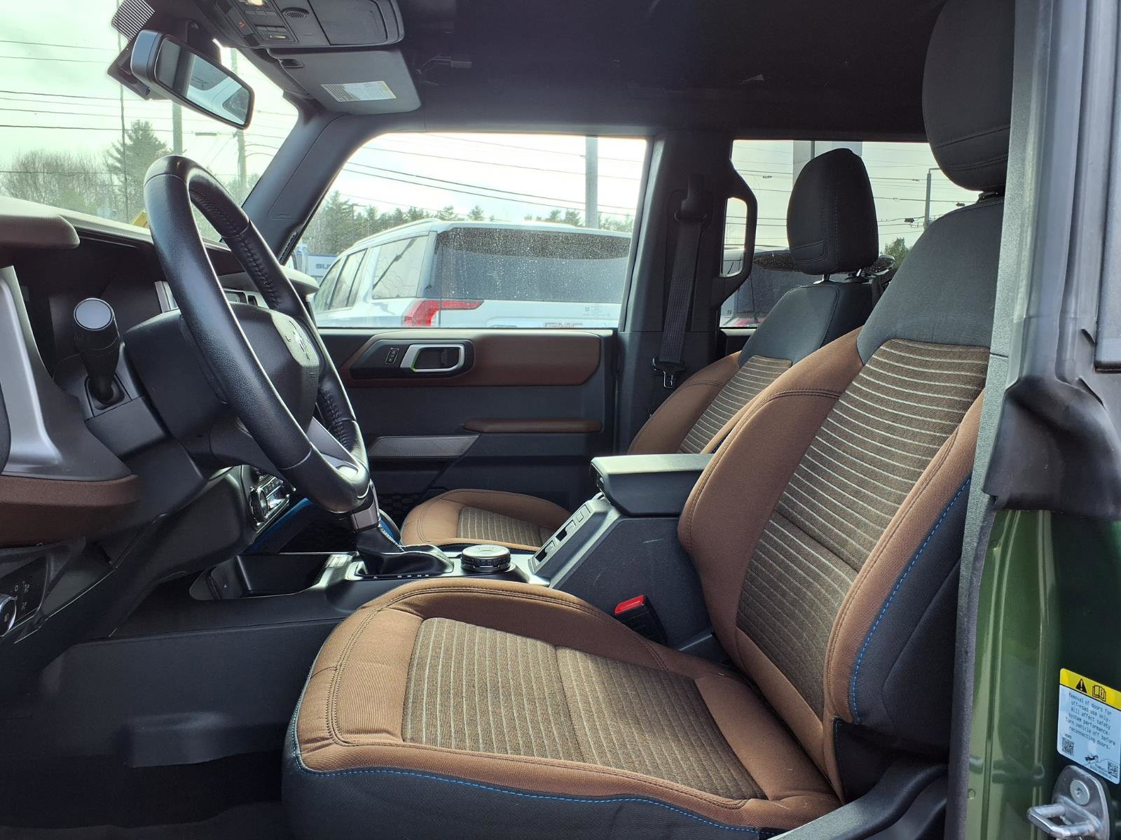 Used 2023 Ford Bronco Outer Banks image 6