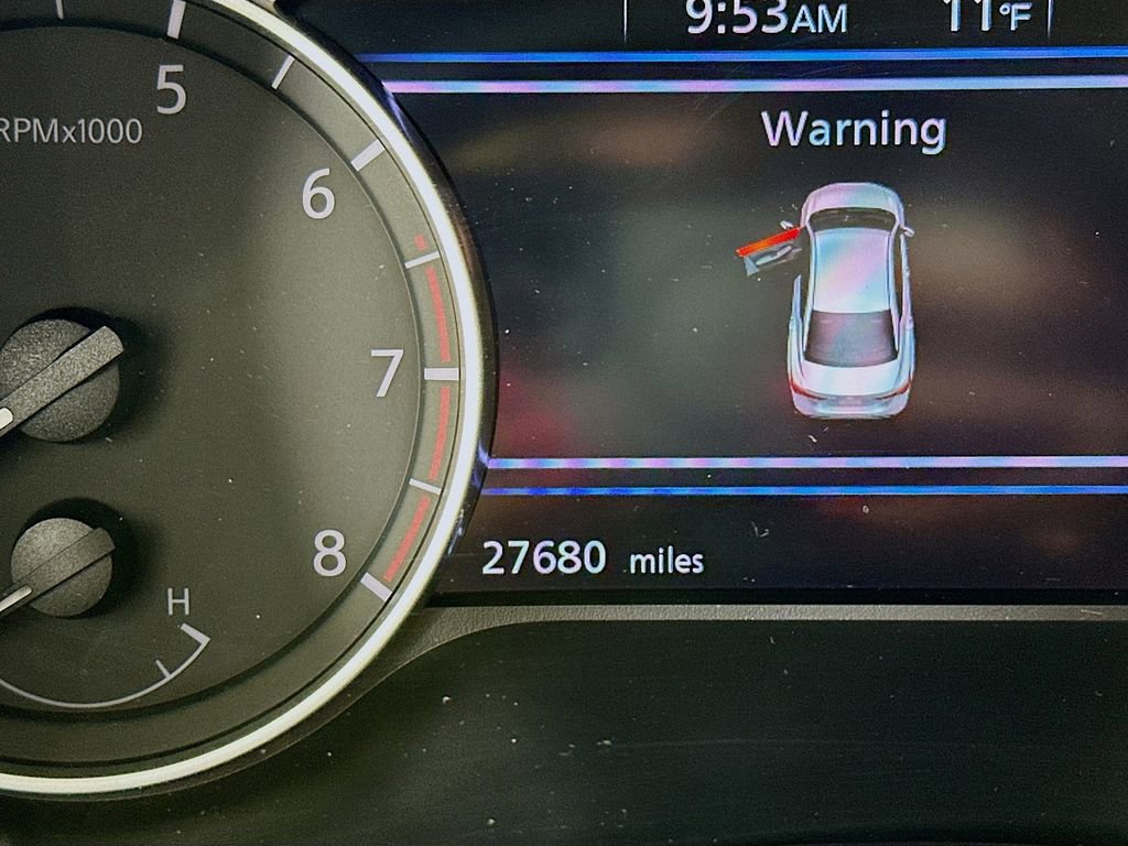 Certified 2023 Nissan Sentra SR w/ SR Premium Package image 19