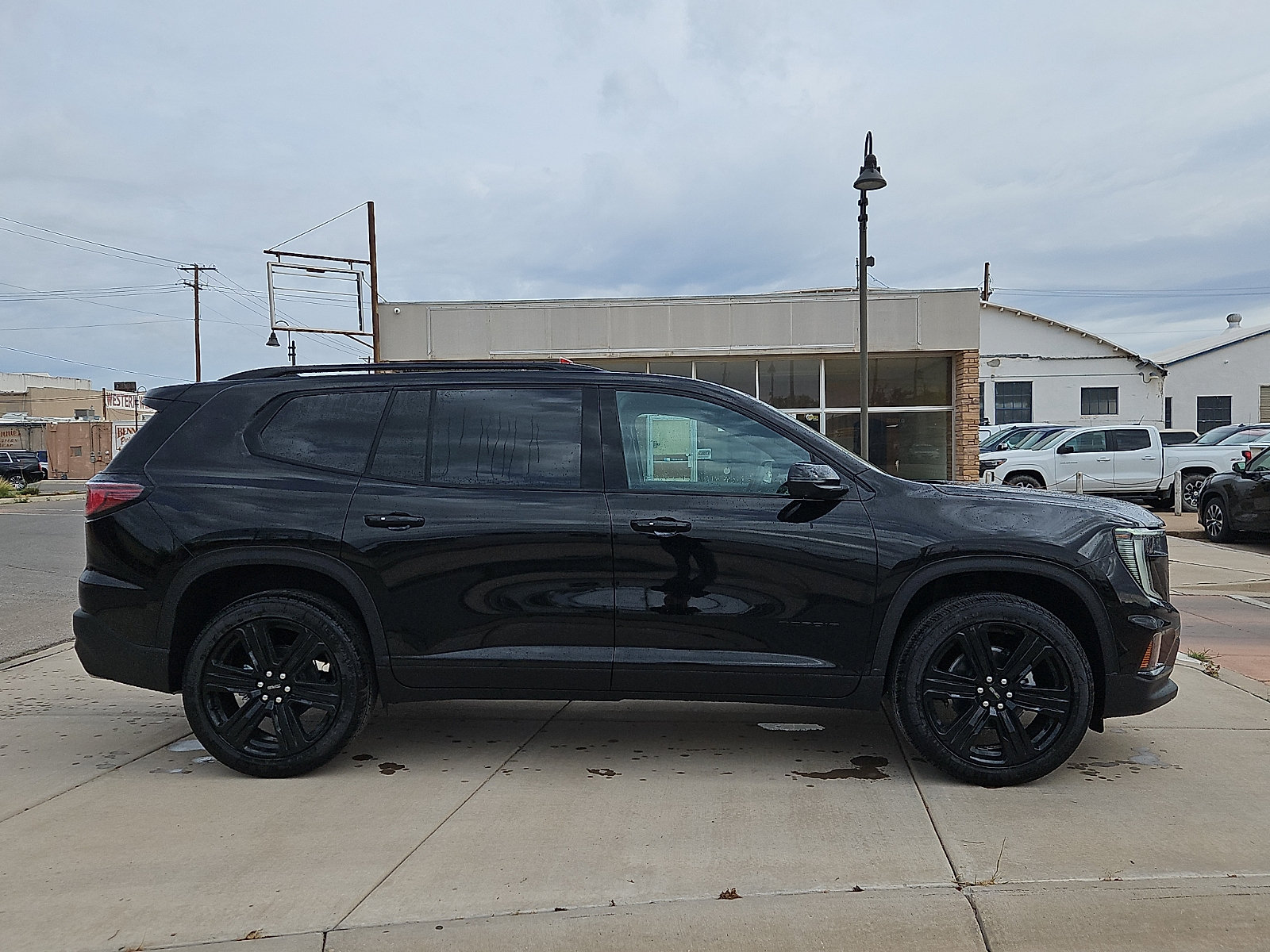 New 2026 GMC Acadia Elevation w/ Black Edition FWD image 5