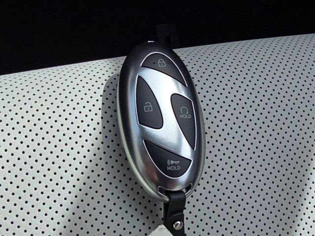 Certified 2025 Hyundai Santa Fe SEL image 28