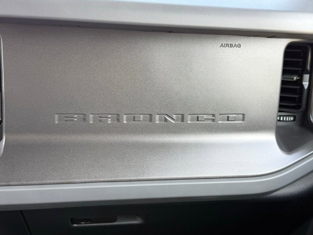 Used 2024 Ford Bronco Everglades image 25