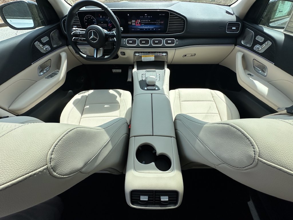 New 2026 Mercedes-Benz GLS 450 4MATIC image 28