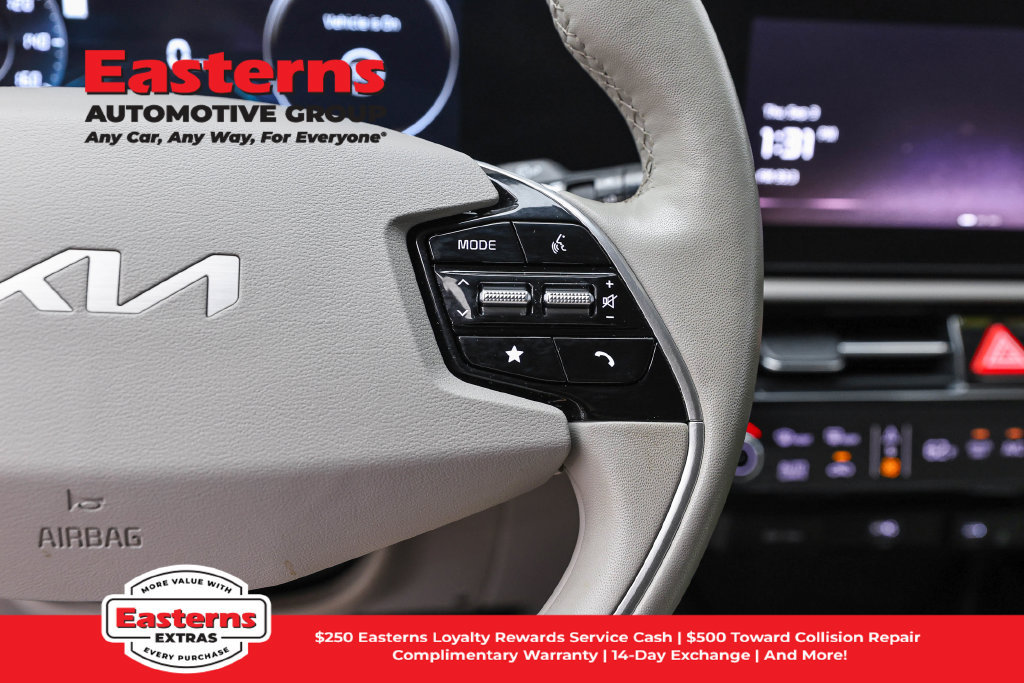 Used 2023 Kia Niro Wind w/ Wind Preserve Package FWD image 17