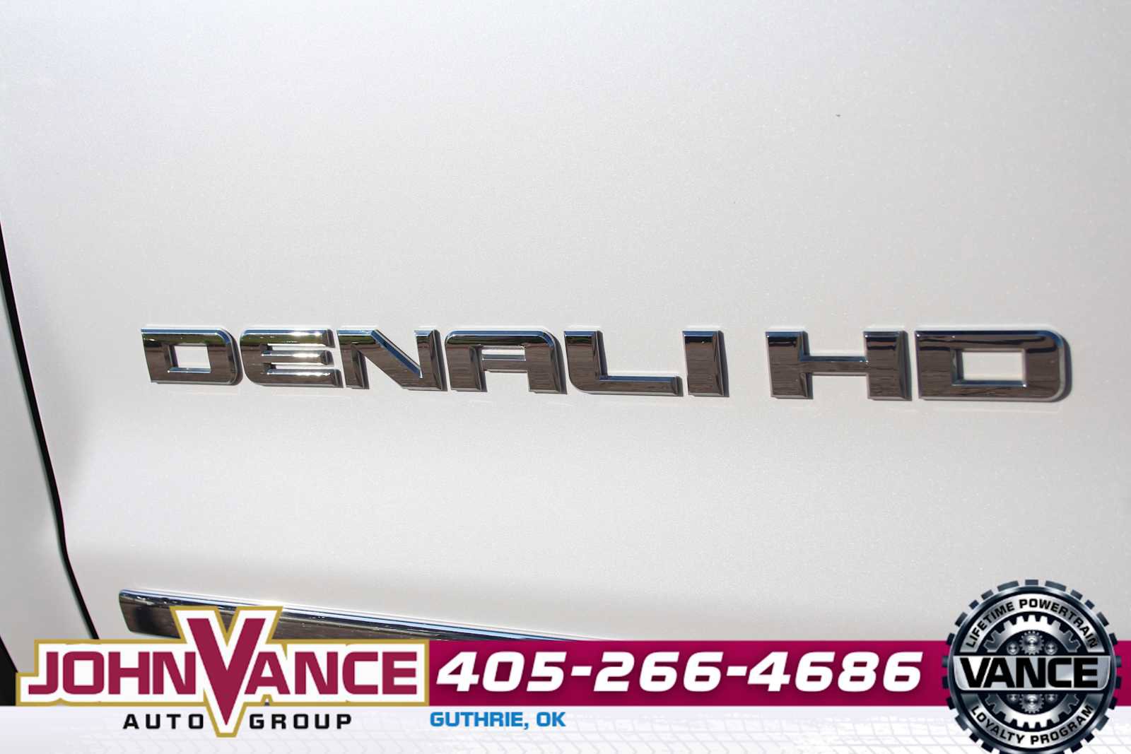 Used 2019 GMC Sierra 2500 Denali w/ Duramax Plus Package image 8