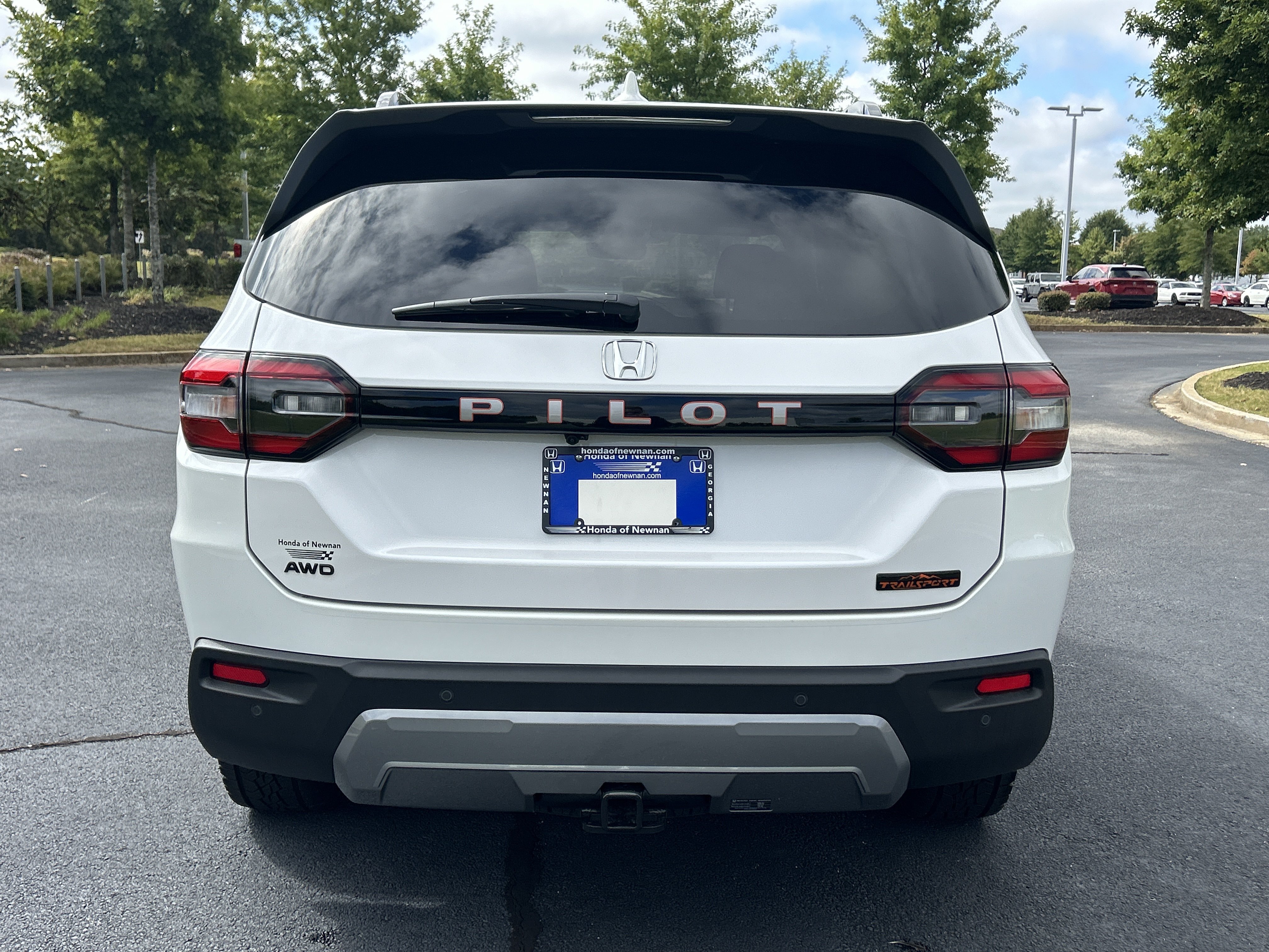 New 2026 Honda Pilot TrailSport image 8