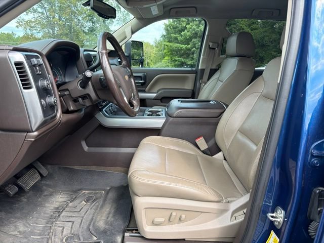 Used 2016 Chevrolet Silverado 1500 LTZ Z71 w/ LTZ Plus Package AWD/4WD image 15