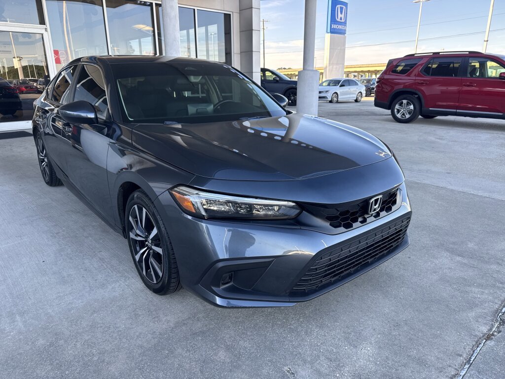 Used 2024 Honda Civic EX-L image 3