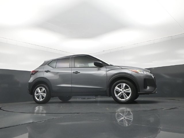 Certified 2025 Nissan Kicks Play S FWD image 34