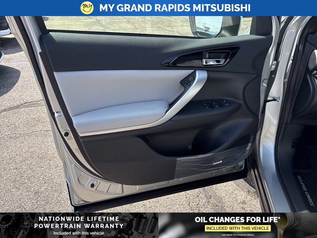 New 2026 Mitsubishi Eclipse Cross SEL AWD/4WD image 9