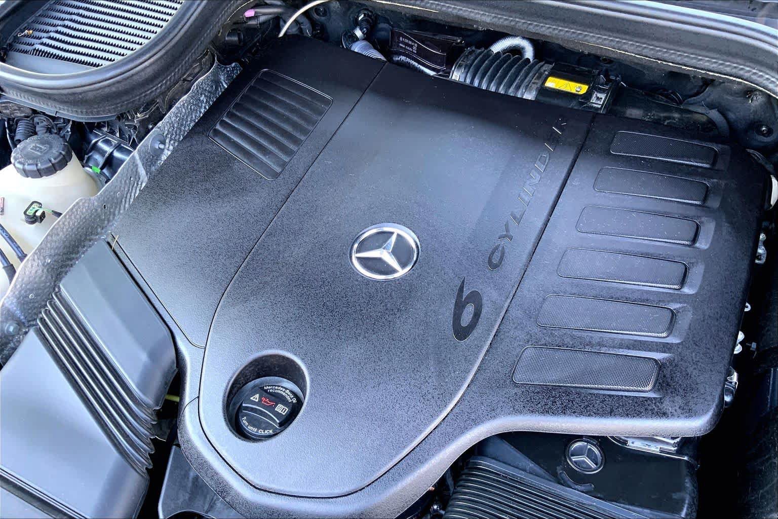 Used 2025 Mercedes-Benz GLE 450 4MATIC image 33