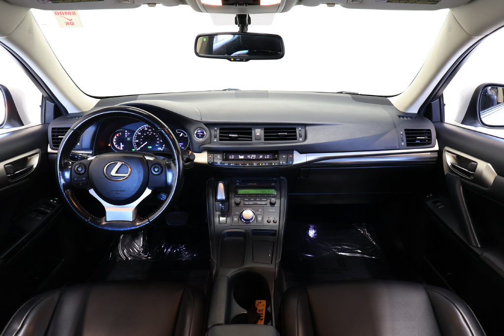 Used 2016 Lexus CT 200h w/ Seat Comfort Package FWD image 23