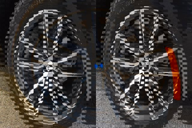 Used 2021 BMW 330i xDrive Sedan w/ Premium Package image 14