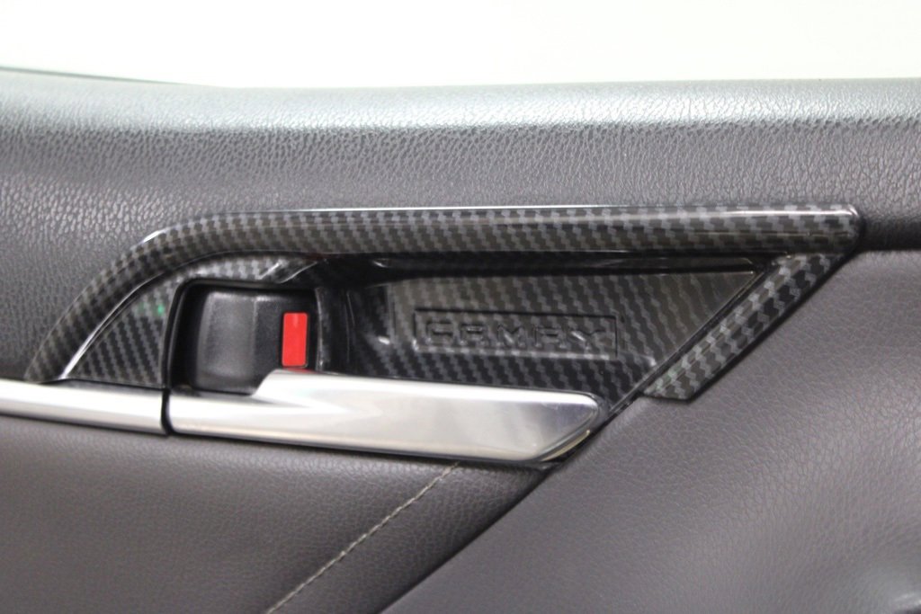 Used 2018 Toyota Camry XSE image 24