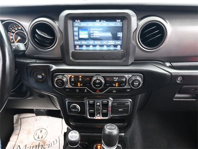 Used 2023 Jeep Wrangler Willys image 15