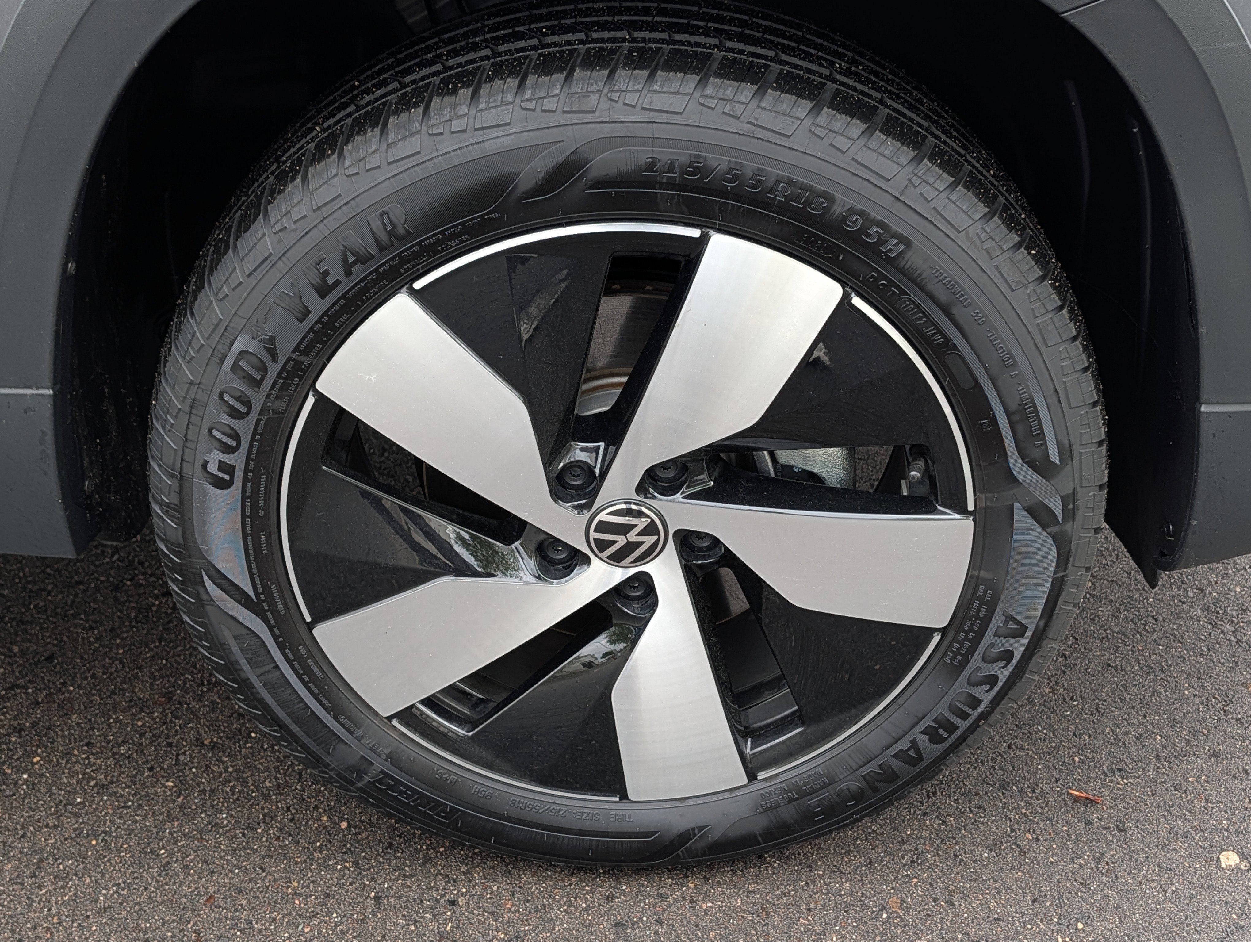 Used 2025 Volkswagen Taos S AWD/4WD image 15