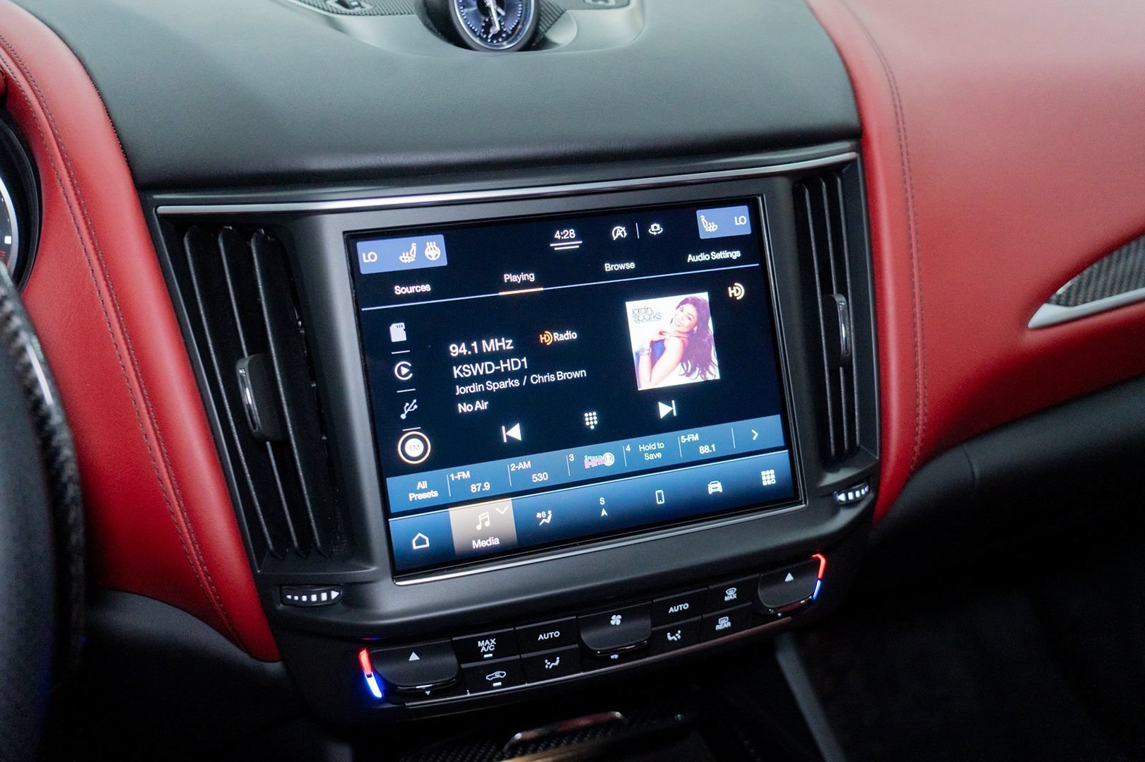 Used 2021 Maserati Levante Trofeo AWD/4WD image 45