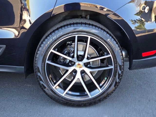 Used 2026 Porsche Macan image 11
