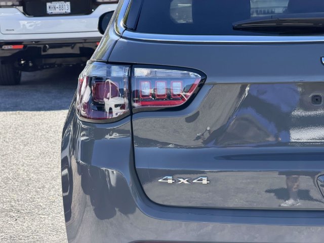 Certified 2023 Jeep Compass Latitude AWD/4WD image 12