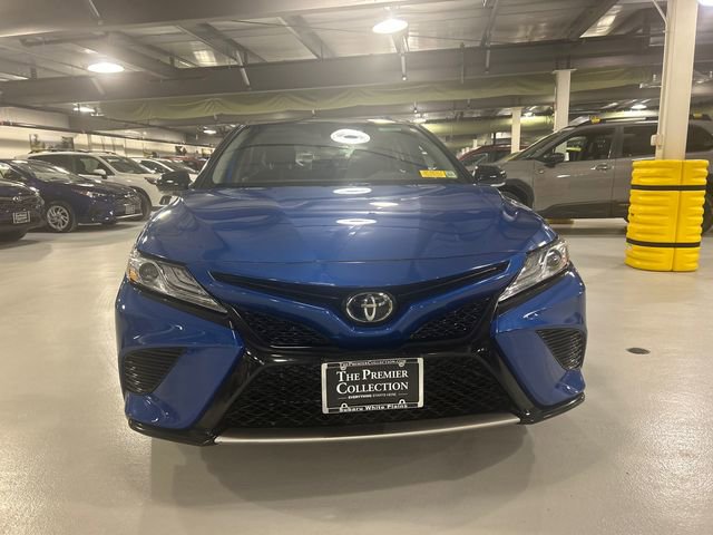 Used 2020 Toyota Camry XSE image 6