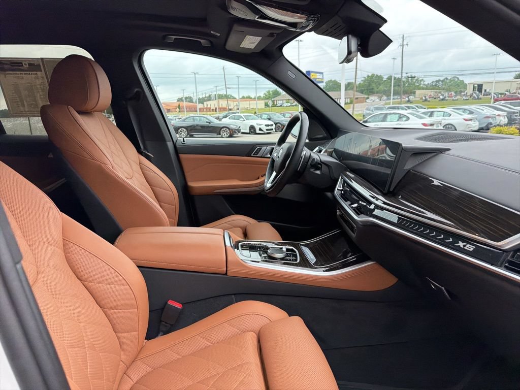 Used 2024 BMW X5 sDrive40i w/ Premium Package RWD image 26
