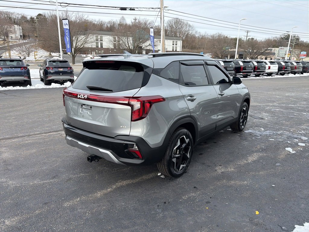Used 2025 Kia Seltos S image 5