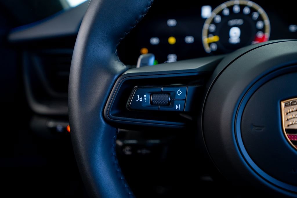 Used 2025 Porsche 911 GT3 image 35