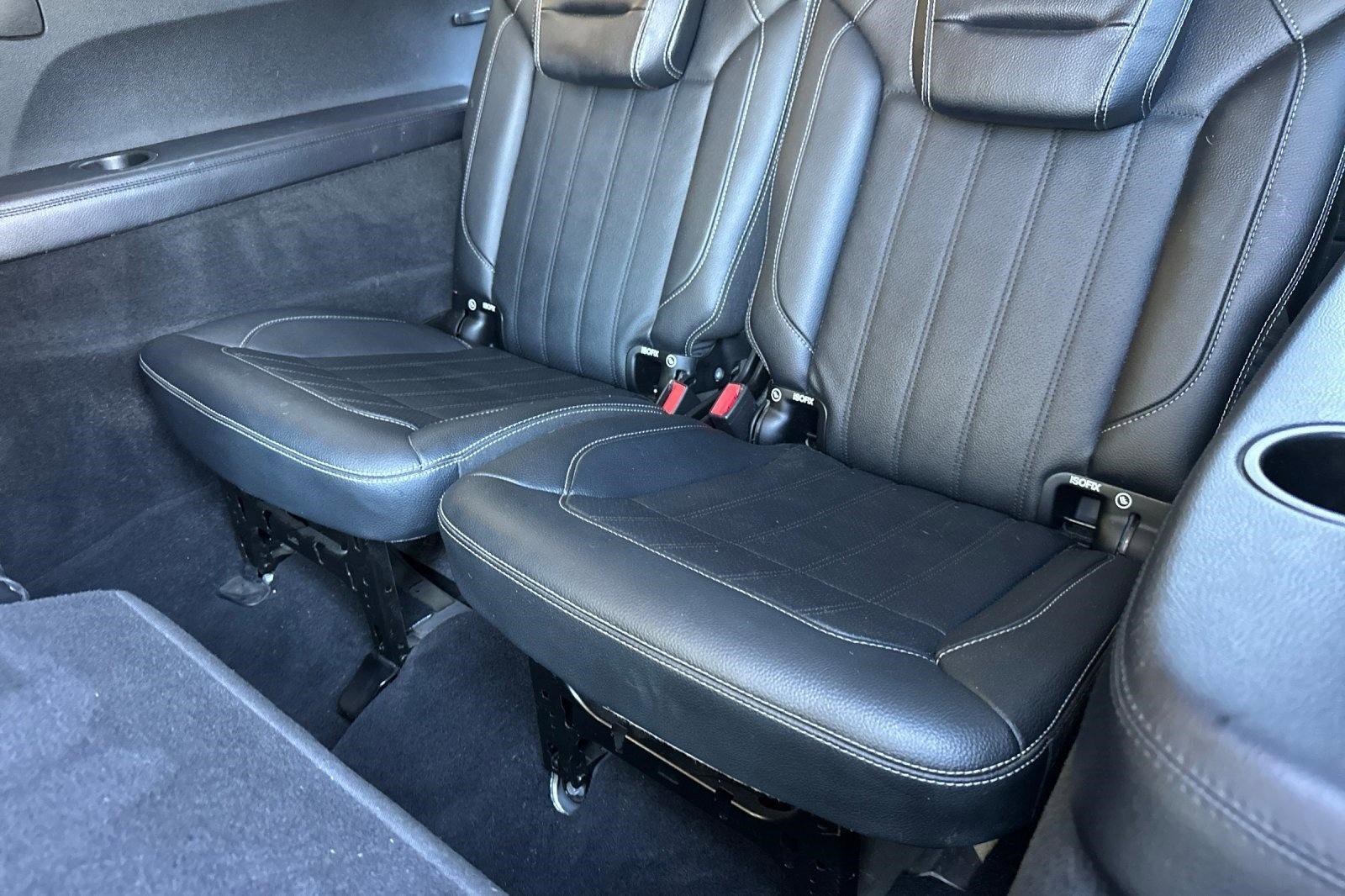 Used 2016 Mercedes-Benz GL 450 4MATIC image 35