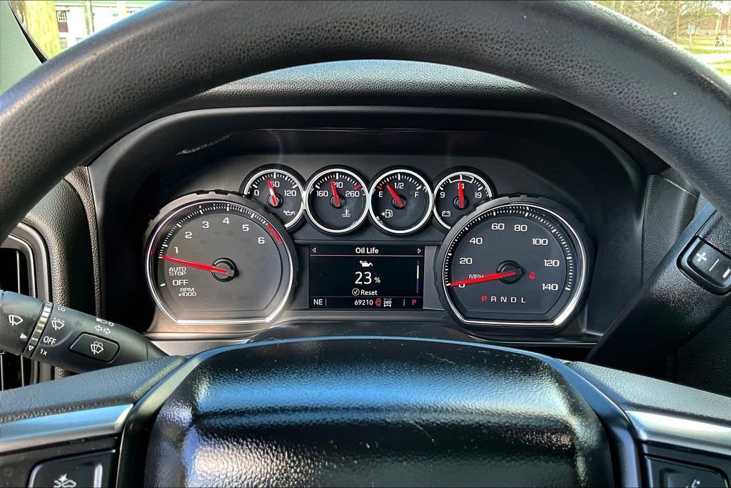 Used 2021 Chevrolet Silverado 1500 Custom Trail Boss w/ Midnight Edition image 15