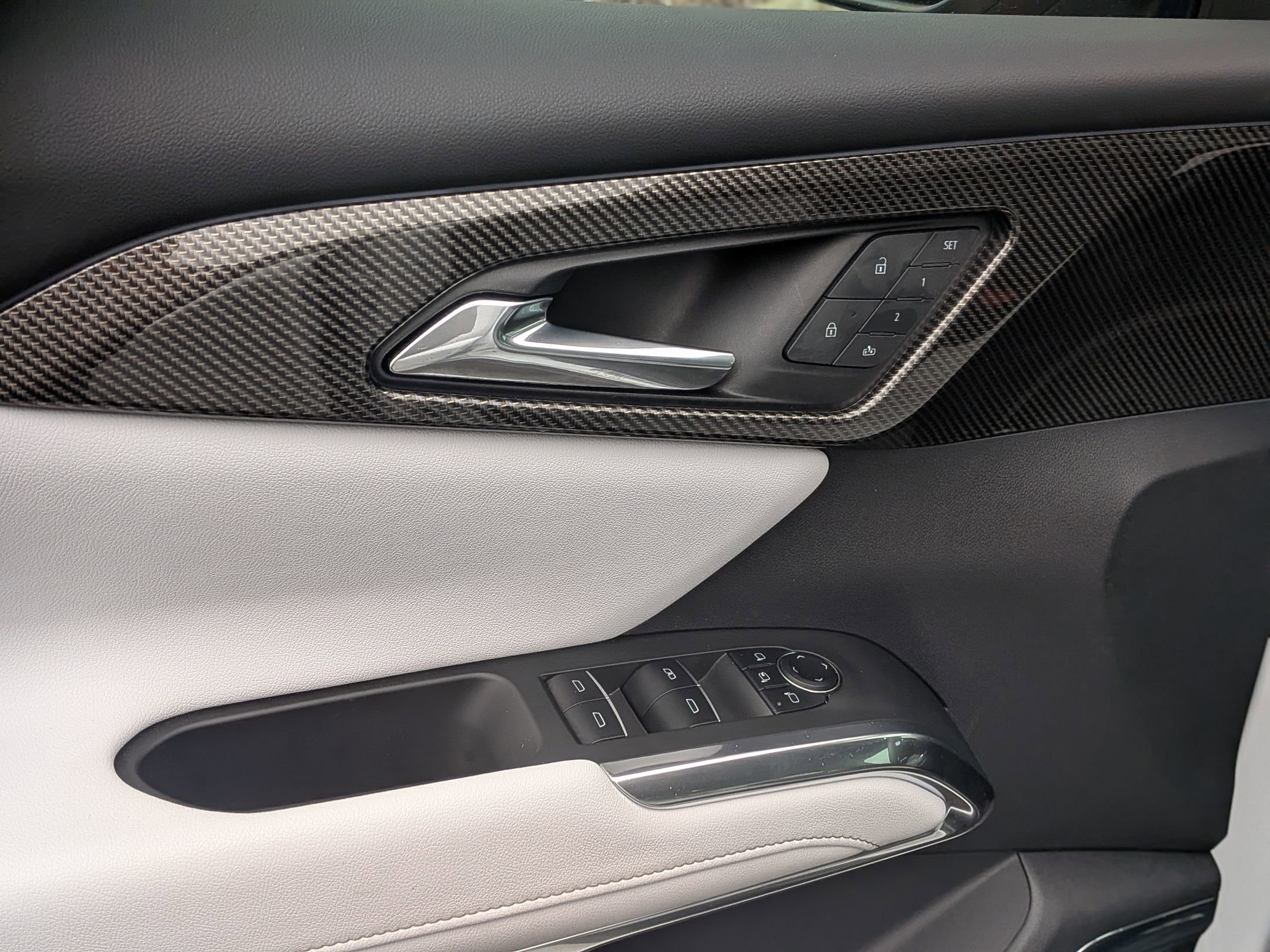 Certified 2025 Chevrolet Traverse High Country w/ LPO, Floor Liner Package FWD image 15