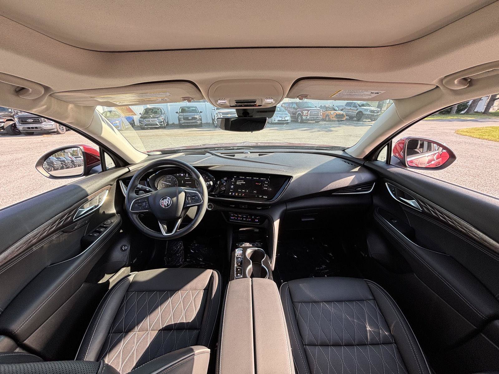 Used 2023 Buick Envision Avenir AWD/4WD image 27
