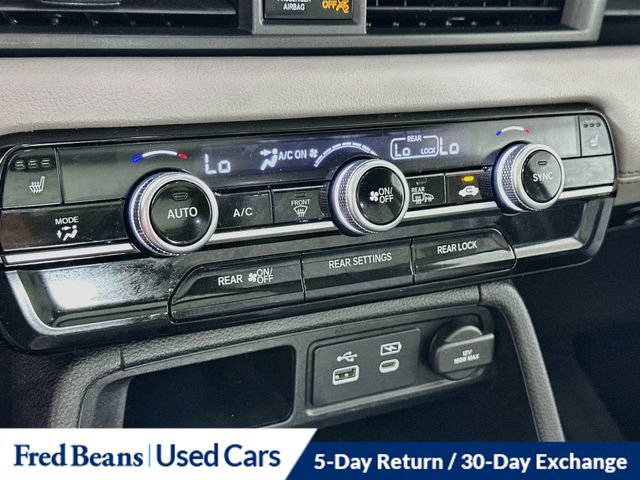Used 2024 Honda Pilot Touring image 22