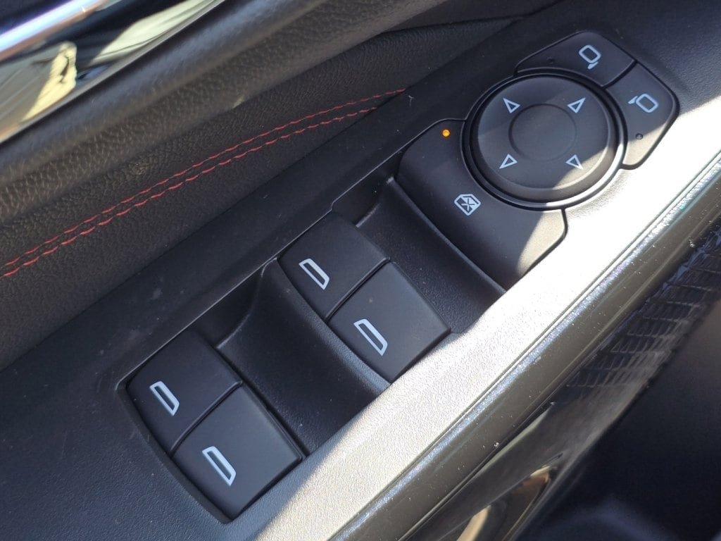 New 2026 Chevrolet Trax RS w/ Sunroof Package FWD image 21