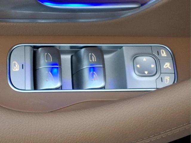 Used 2024 Mercedes-Benz GLS 450 4MATIC image 22