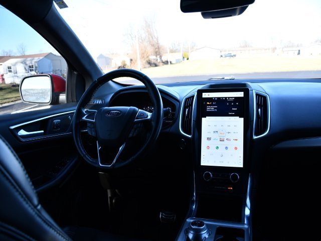 Used 2022 Ford Edge ST w/ Equipment Group 401A image 16