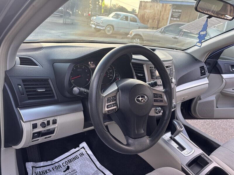 Used 2014 Subaru Outback 2.5i image 10