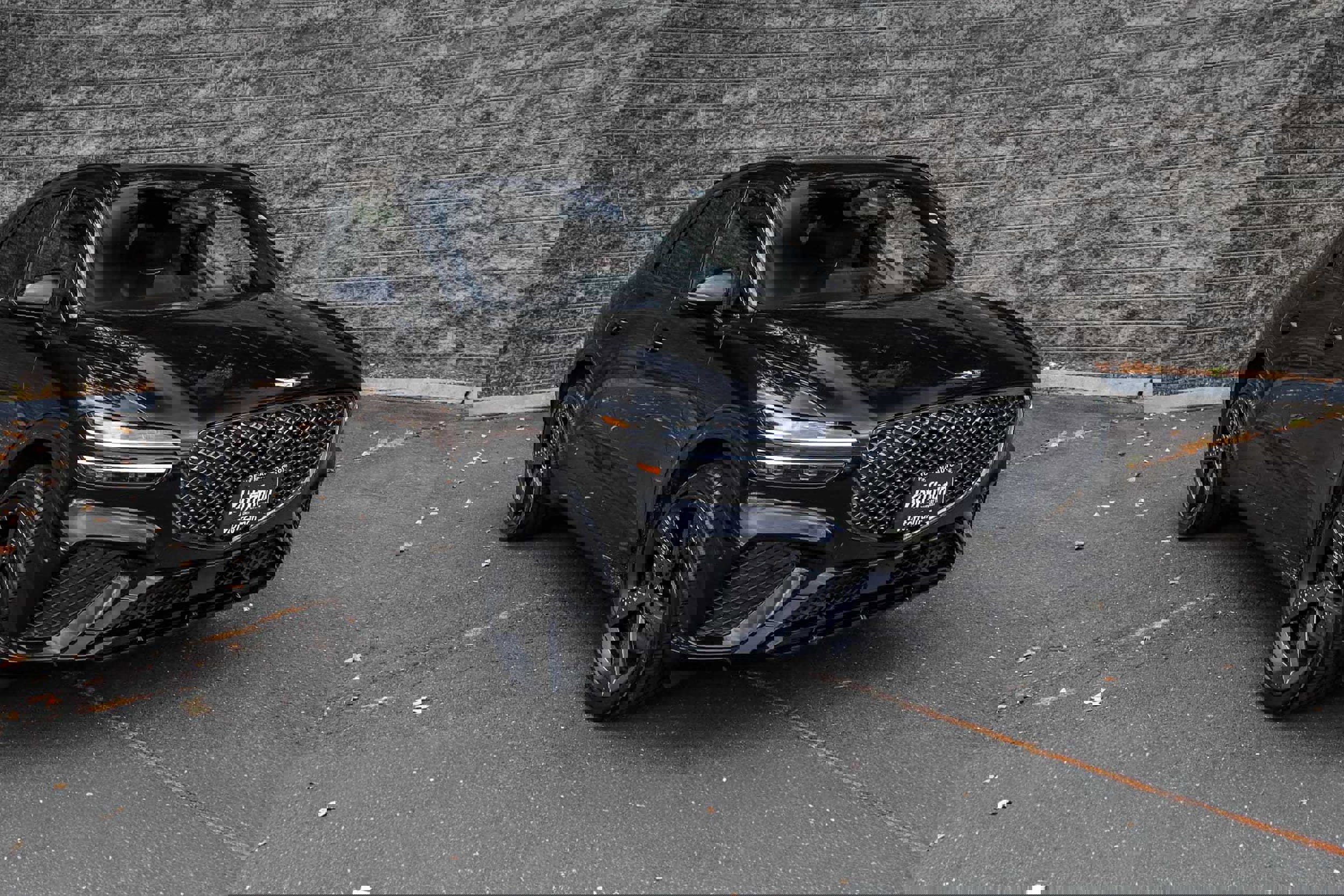 Used 2023 Genesis GV70 2.5T w/ Sport Prestige Package image 2