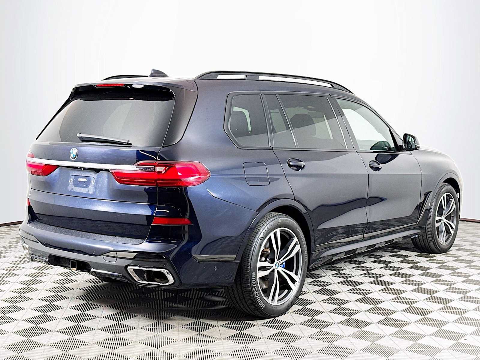 Used 2019 BMW X7 xDrive40i w/ Premium Package AWD/4WD image 5
