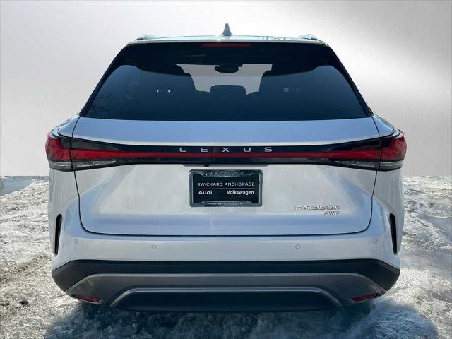 Used 2024 Lexus RX 350 w/ Convenience Package image 4