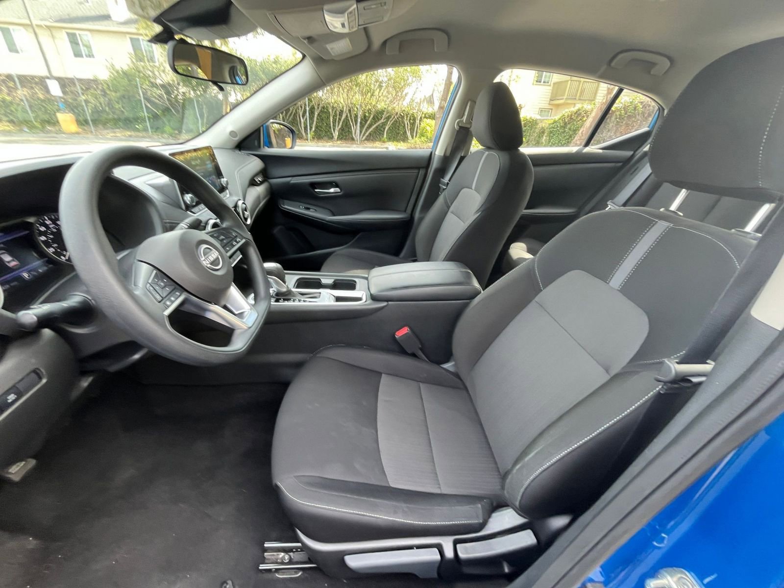 Used 2025 Nissan Sentra SV FWD image 24