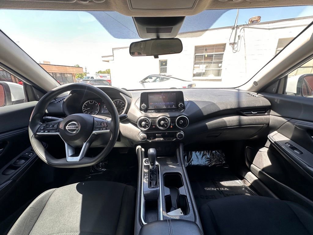 Used 2020 Nissan Sentra S FWD image 15